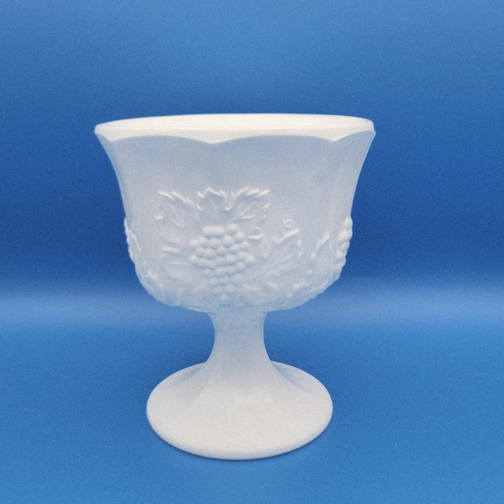 Vintage Indiana Glass Milk Glass‎ Harvest Grape Pedestal Bowl